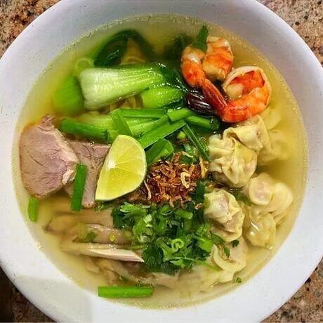 F08. Wonton Egg Noodle Soup