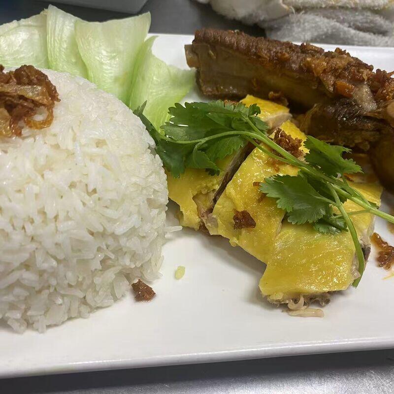 R10. Com Ga / Suon Chicken/ Spare Rib Rice
