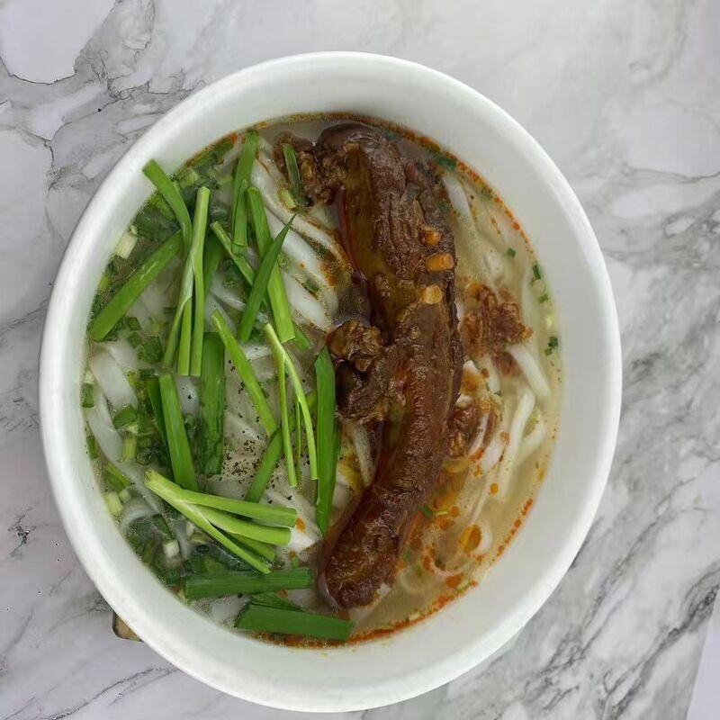 F11. Pho Suon / Pho Spare Rib